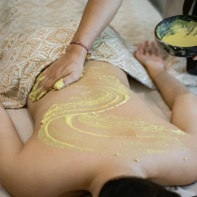 boreh-scrub-traditional-balinese-spice-paste-jaens-spa-ubud-ginger-clove-turmeric
