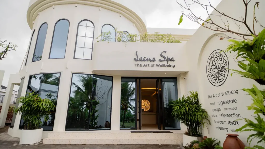 Peaceful day spa Jaens Spa Bisma for day spa treatment in Ubud